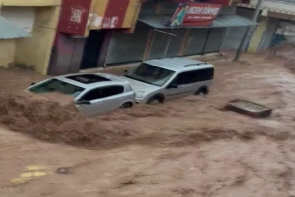 بعد الزلزال.. فيضانات مدمرة تجتاح جنوب تركيا وتوقع قتلى+ فيديو