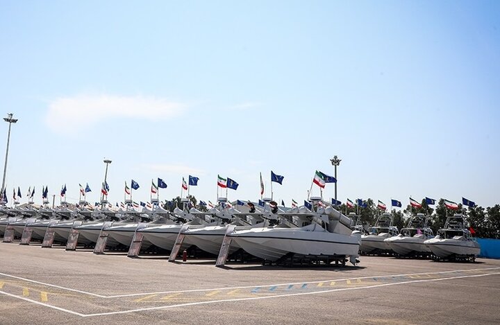 «جهاد تبیین» بر امواج خلیج همیشه فارس