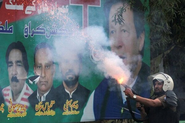 تلاش مجدد پلیس پاکستان برای دستگیری «عمران خان» ناکام ماند
