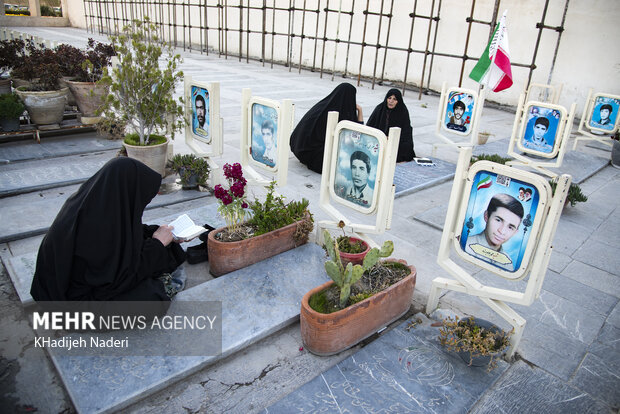 ۲۴ درصد گلزارهای شهید در مازندران نیازمند ساماندهی است ۲۴ درصد گلزارهای شهید در مازندران نیازمند ساماندهی است