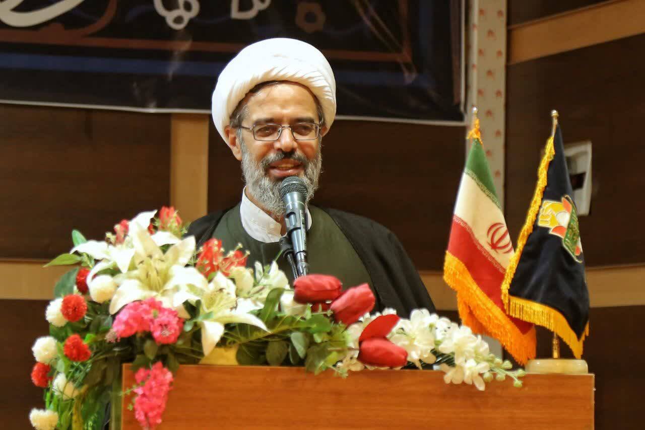 آینده ایران اسلامی وابسته به تربیت دانش‌آموزانی متعهد است