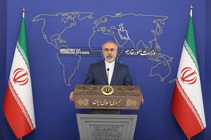  إيران تحذر رعاياها من السفر الى فرانسه في ظل الظروف الحالية