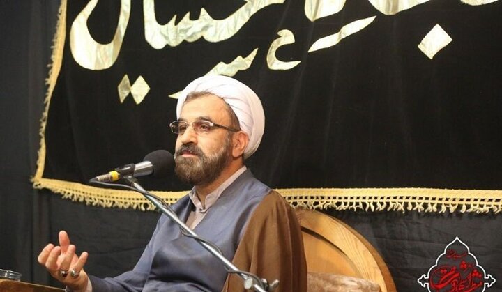 کاهش جرم و افزایش آرامش در جامعه از آثار روزه داری است