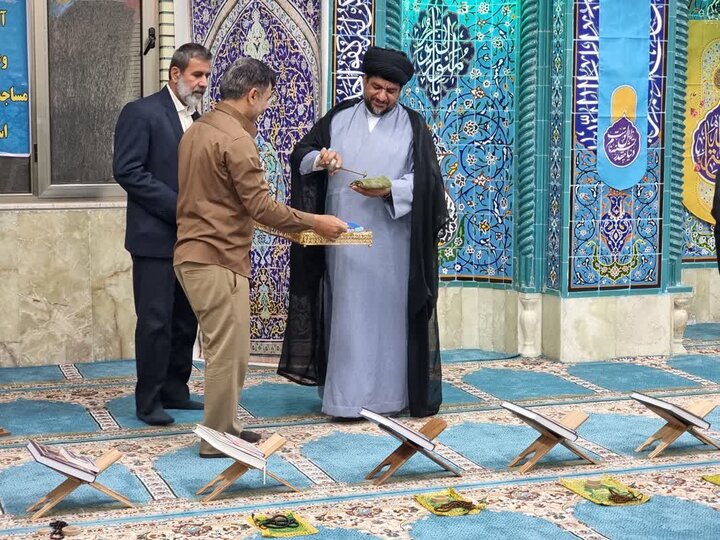 مساجد سنگری برای مقابله با جنگ فرهنگی دشمنان هستند