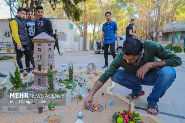 Yazd city decorated with Haft-sin
