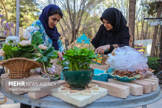 Yazd city decorated with Haft-sin
