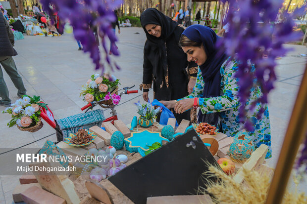 Yazd city decorated with Haft-sin
