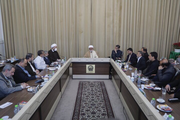 نقش مهم رهبری در اقتدار و پیشرفت کشور دلیل هجمههای دشمن است