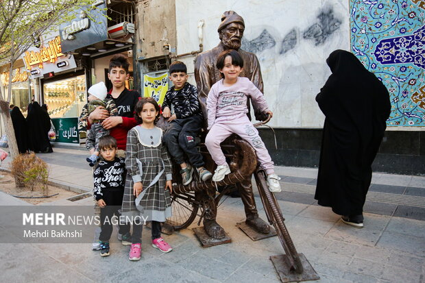 Qom market ahead of Nowruz