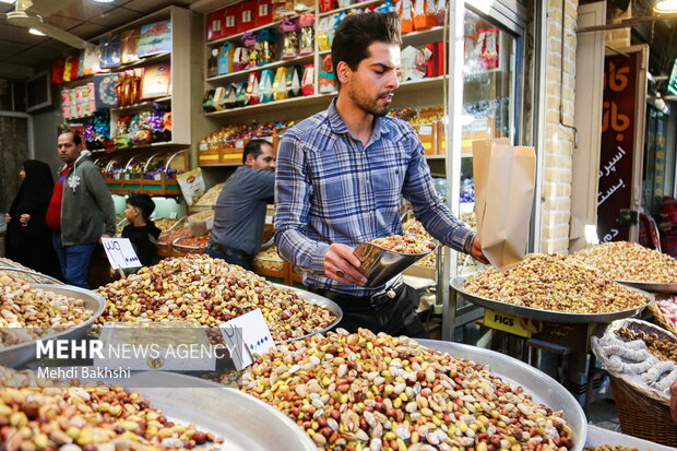 Qom market ahead of Nowruz