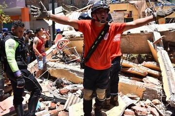 افزایش شمار قربانیان زلزله اکوادور و پرو به ۱۴ نفر