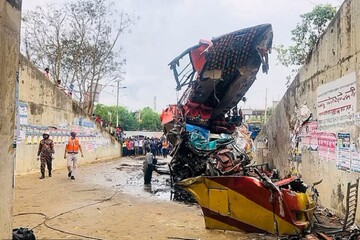 انحراف اتوبوس از جاده در بنگلادش ۱۹ کشته برجای گذاشت