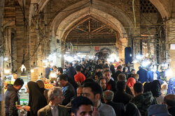 حال و هوای بازار شب عید در زنجان