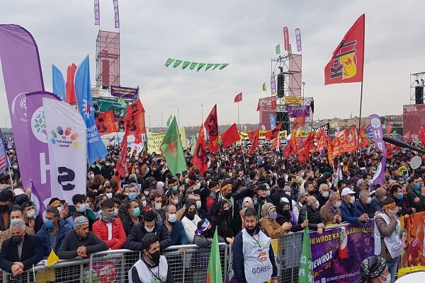 İstanbul'da Nevruz şenliği