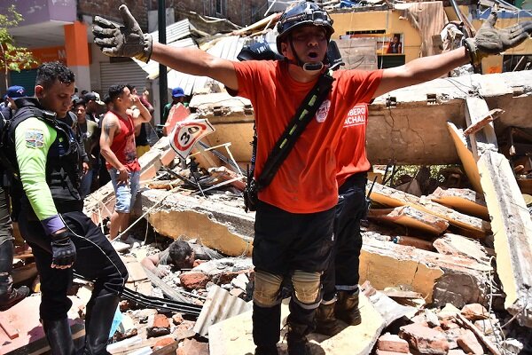 پرو،زلزله،نفر،دست
