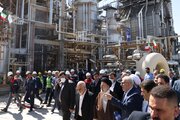 Lightening sparks fire at Abadan oil refinery in SW Iran
