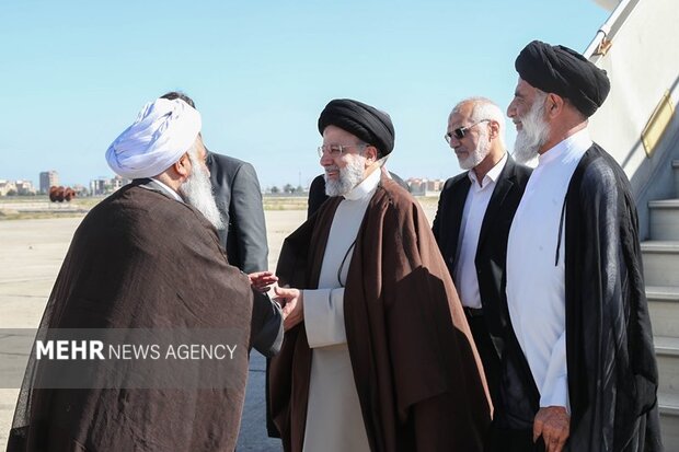 جشن احیای ۱۶۰ واحد صنعتی راکد/بیکاری خوزستان ما را رنج میدهد