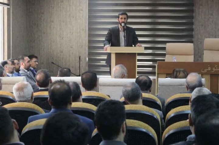 آئین تکریم و معارفه شهردار احمدآباد مستوفی برگزار شد 
