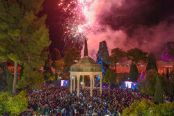 Iranians celebrate Nowruz at tomb of Hafez Shirazi