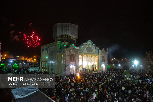 تحویل سال نو در آستان مبارک امامزاده حسین (ع)