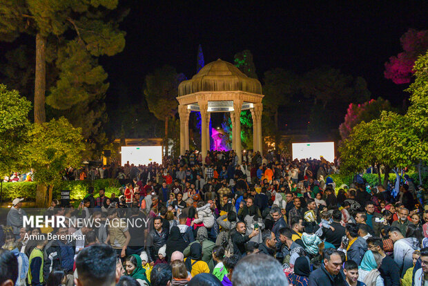 شیراز میں نئے شمسی سال کا جشن
