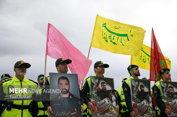 رزمایش اقتدار نوروزی ۱۴۰۲ فراجا صبح روز اول فروردین ۱۴۰۲ در میدان آزادی برگزار شد