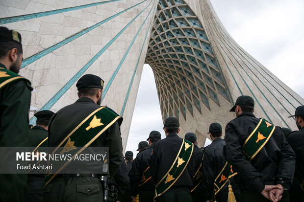 رزمایش اقتدار نوروزی ۱۴۰۲ فراجا صبح روز اول فروردین ۱۴۰۲ در میدان آزادی برگزار شد