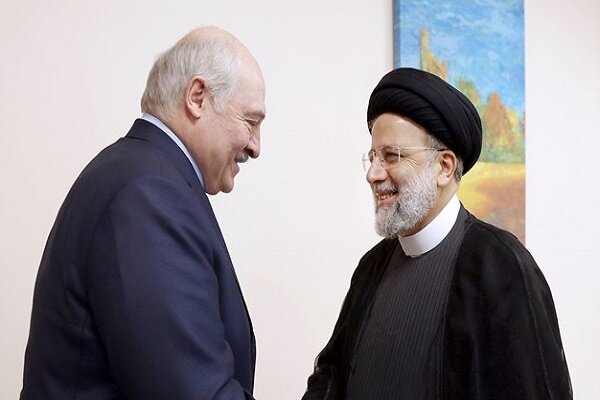 Lukashenko felicitates Raeisi on Islamic Revolution anniv.