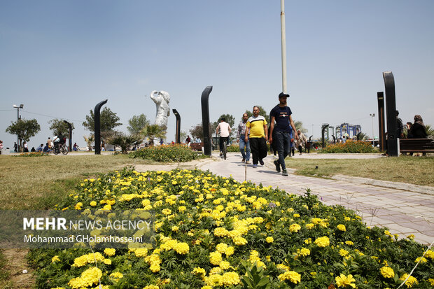 Yerli turister Nevruz Bayramı tatilinde Buşehr eyaletine akın etti