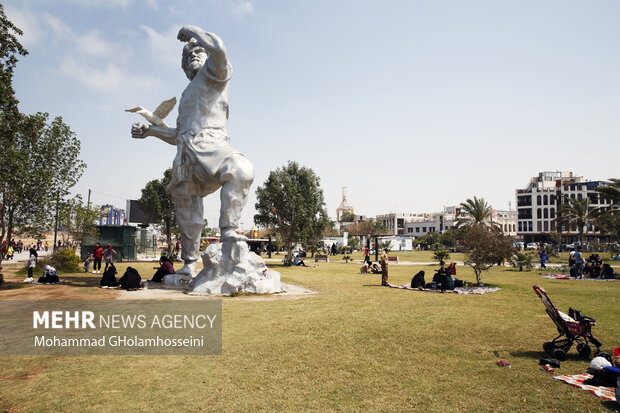 Yerli turister Nevruz Bayramı tatilinde Buşehr eyaletine akın etti