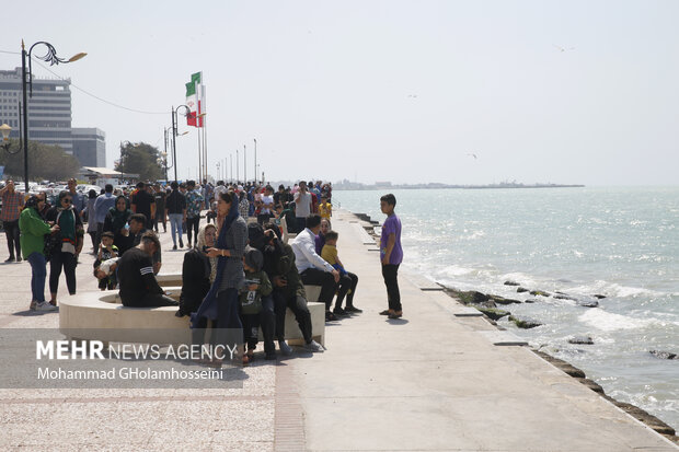 Yerli turister Nevruz Bayramı tatilinde Buşehr eyaletine akın etti