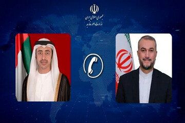 Iran, UAE FMs mull over boosting coop. in private sector
