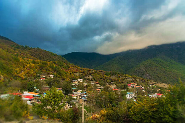 سفری رویایی به دهکده های کوهستانی/ اینجا رنگ ها غوغا می کنند