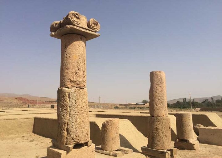 گذری بر شهر گل و گیاه ایران/محلات شهر چشمههای آبگرم