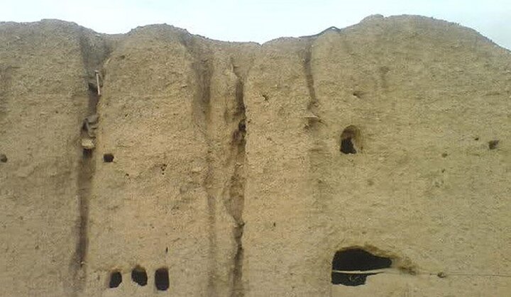 گذری بر شهر گل و گیاه ایران/محلات شهر چشمههای آبگرم