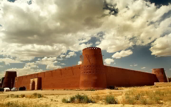 ارگی با ۲ کاربرد در ۲ فصل سال / گلپایگان شهر ۴ اقلیم ایران است