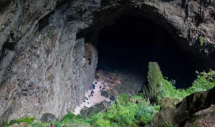 تماشای البسه رنگی در دیار اشکانیان/رازهای گُل رامیان برملا می شود