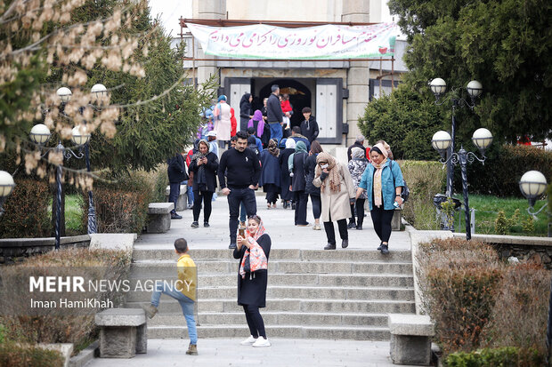 Nevruz yolcuları Hemedan kentinde