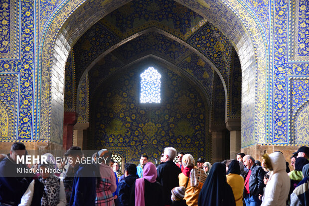 بیش از ۵ میلیون گردشگر نوروزی وارد استان اصفهان شده است