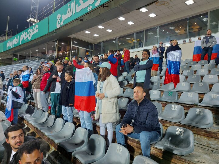 تعجب روس ها از امکانات کم ورزشگاه آزادی / استقبال گرم تماشاگران