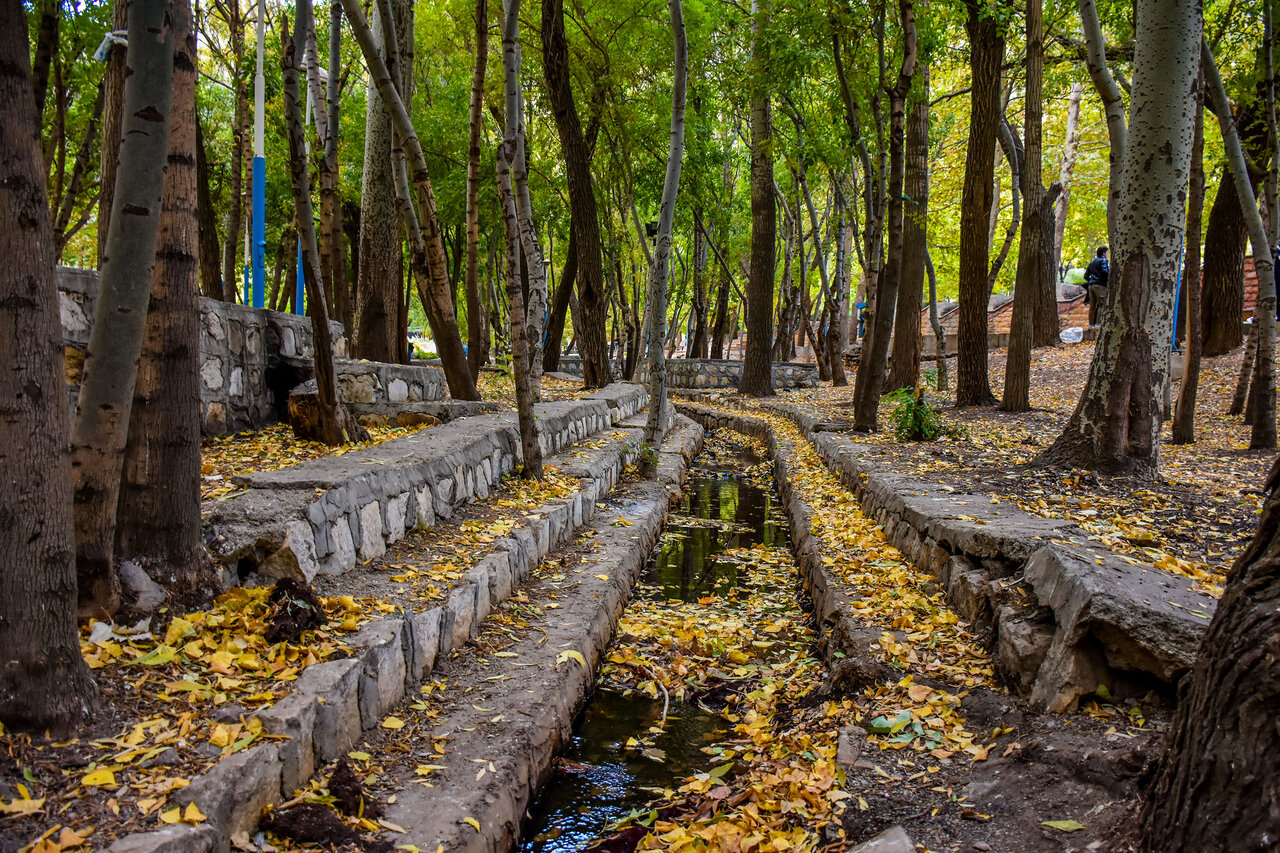 گذری بر اماکن جنوب غربی استان مرکزی/شازند شهر چشمه های طبیعی