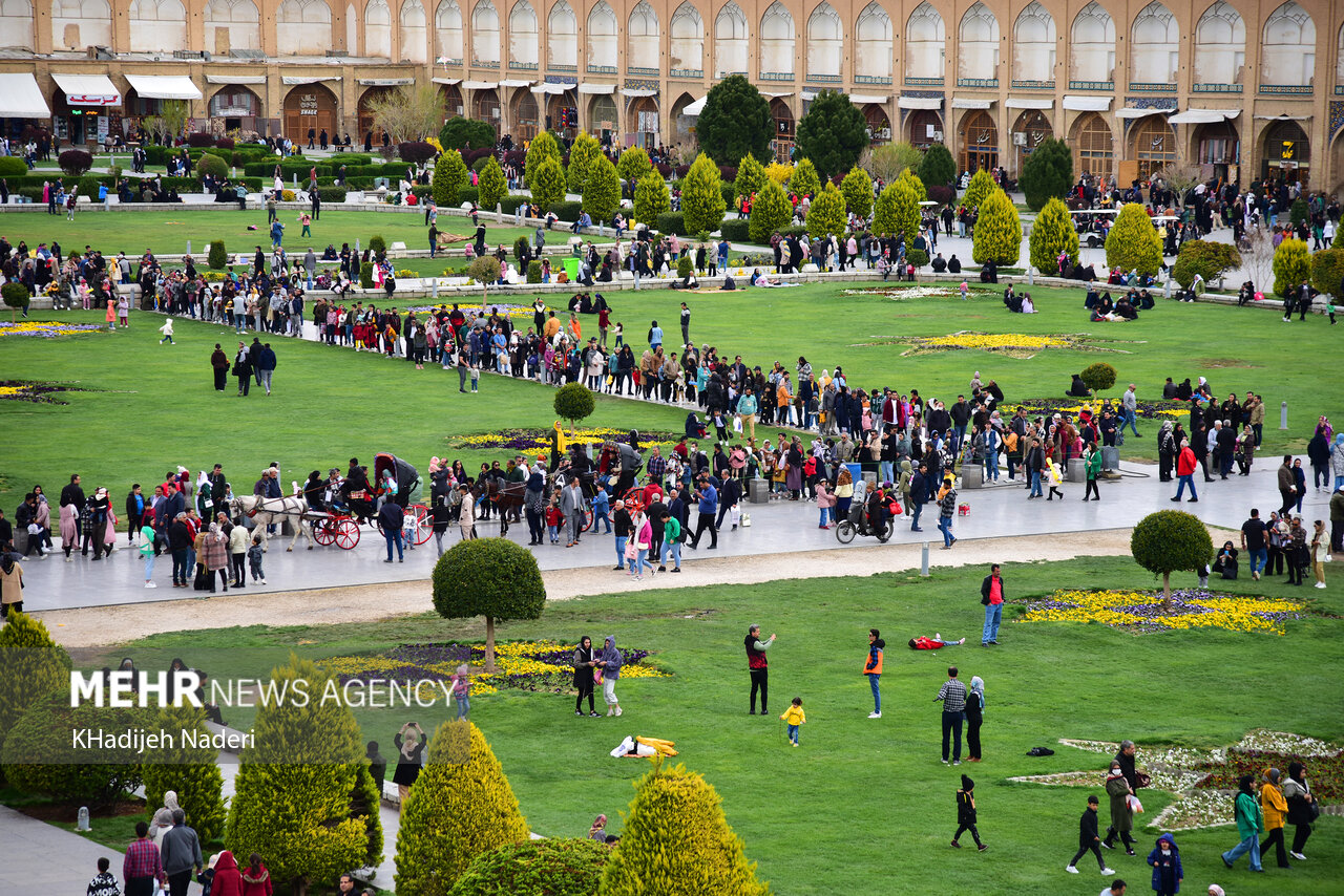 نوروز متفاوت 1402 در اصفهان/تنوع برنامهها قابل شمارش نبود