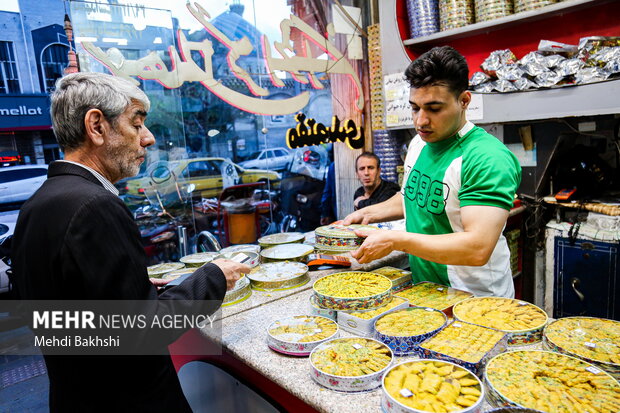 کارگاه سوهان پزی در <a href='https://sayeb.ir/tag/%d9%82%d9%85'></div>قم</a>