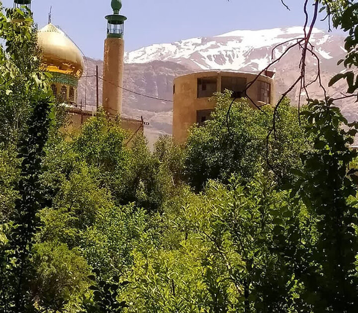 سمیرم شهر هزار چشمه /عروس زاگرس در ارتقاع ۳۵ متری خودنمایی می‌کند