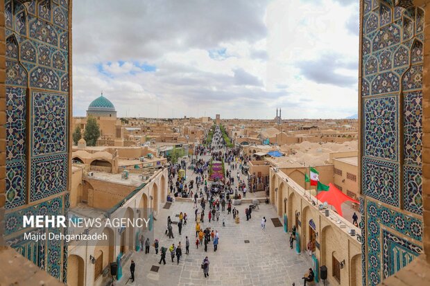 Tourists visit beautiful Yazd city in Nowruz
