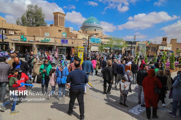 Tourists visit beautiful Yazd city in Nowruz
