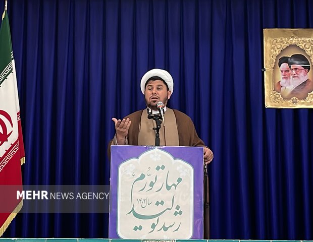 غفلت از غدیر امت اسلامی را گرفتار انحراف کرد