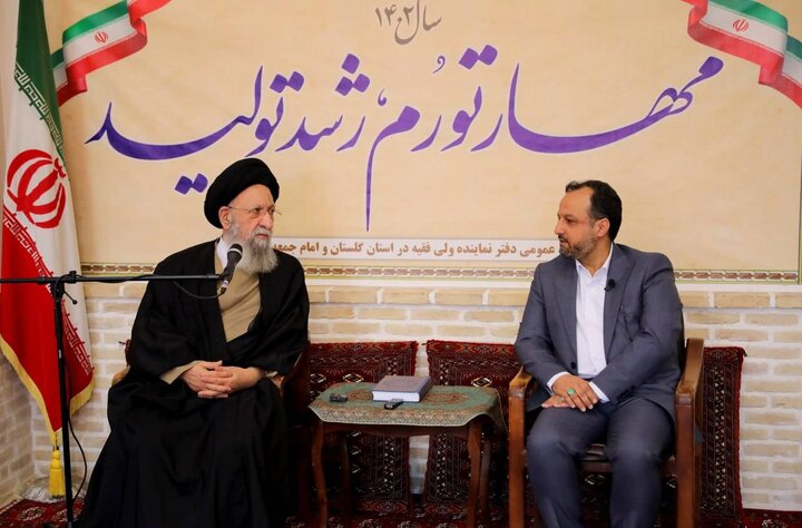 دیدار نوروزی وزیر اقتصاد و دارایی با نماینده ولی فقیه در گلستان