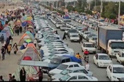 قطب گردشگری جنوب مملو از جمعیت شد/ بازار و ساحل گناوه در قرق مسافران