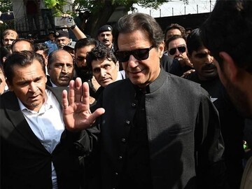 جیل میں موجود عمران خان کے وارنٹ گرفتاری جاری